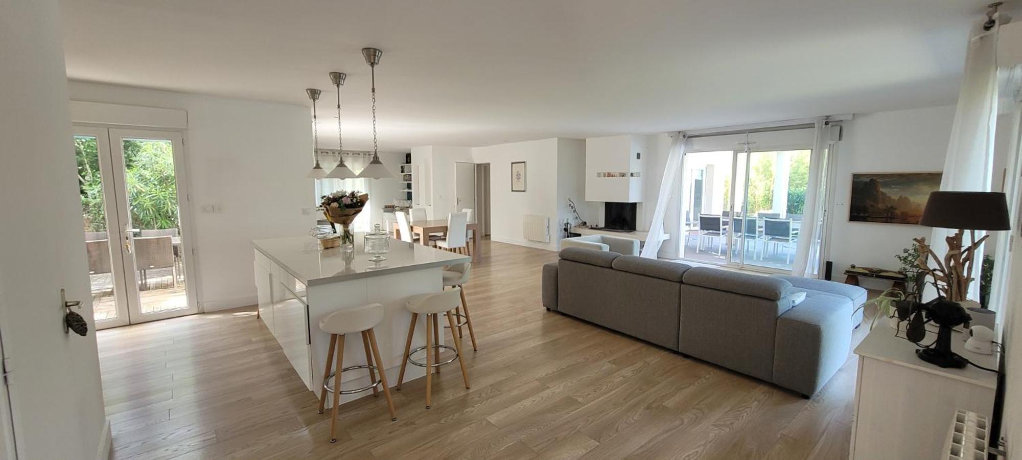 Villa De Standing Proche Airbus Et Meet *